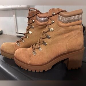 Nine West Tan Faux Suede Block Heel Boots – Size 8
